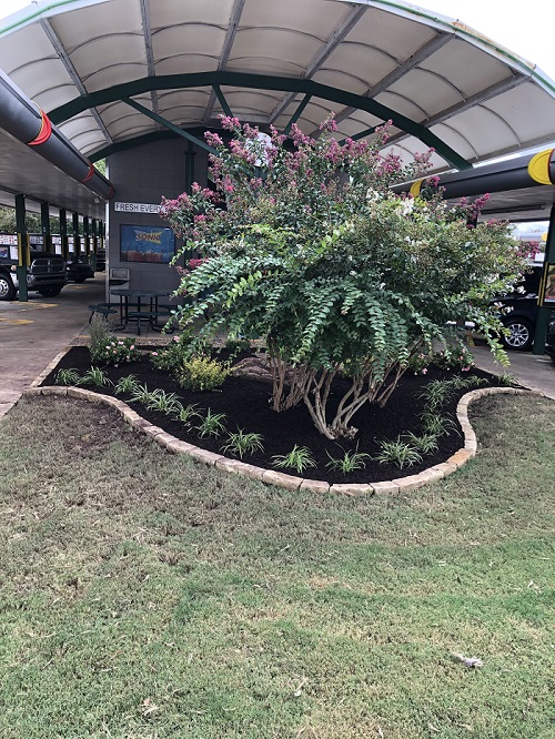 Commercial landscaping